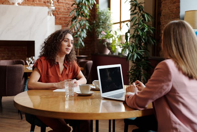 Person interviewing tenant